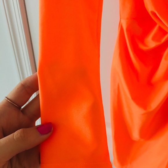 Dress - Picture 4 of 5